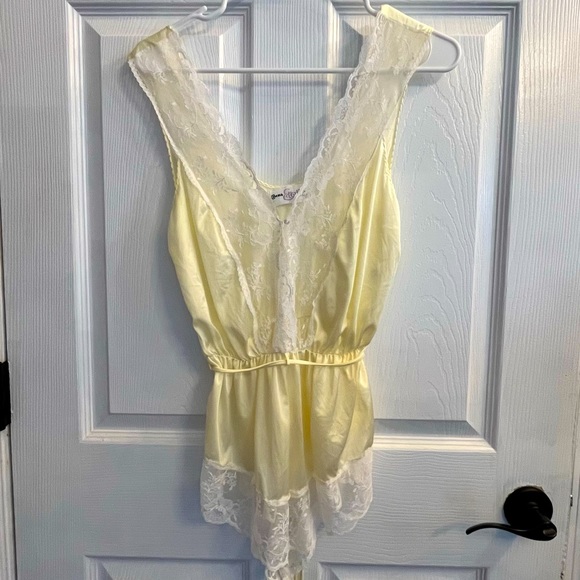 Vintage Other - VINTAGE 70’s pale yellow sexy lingerie nighty